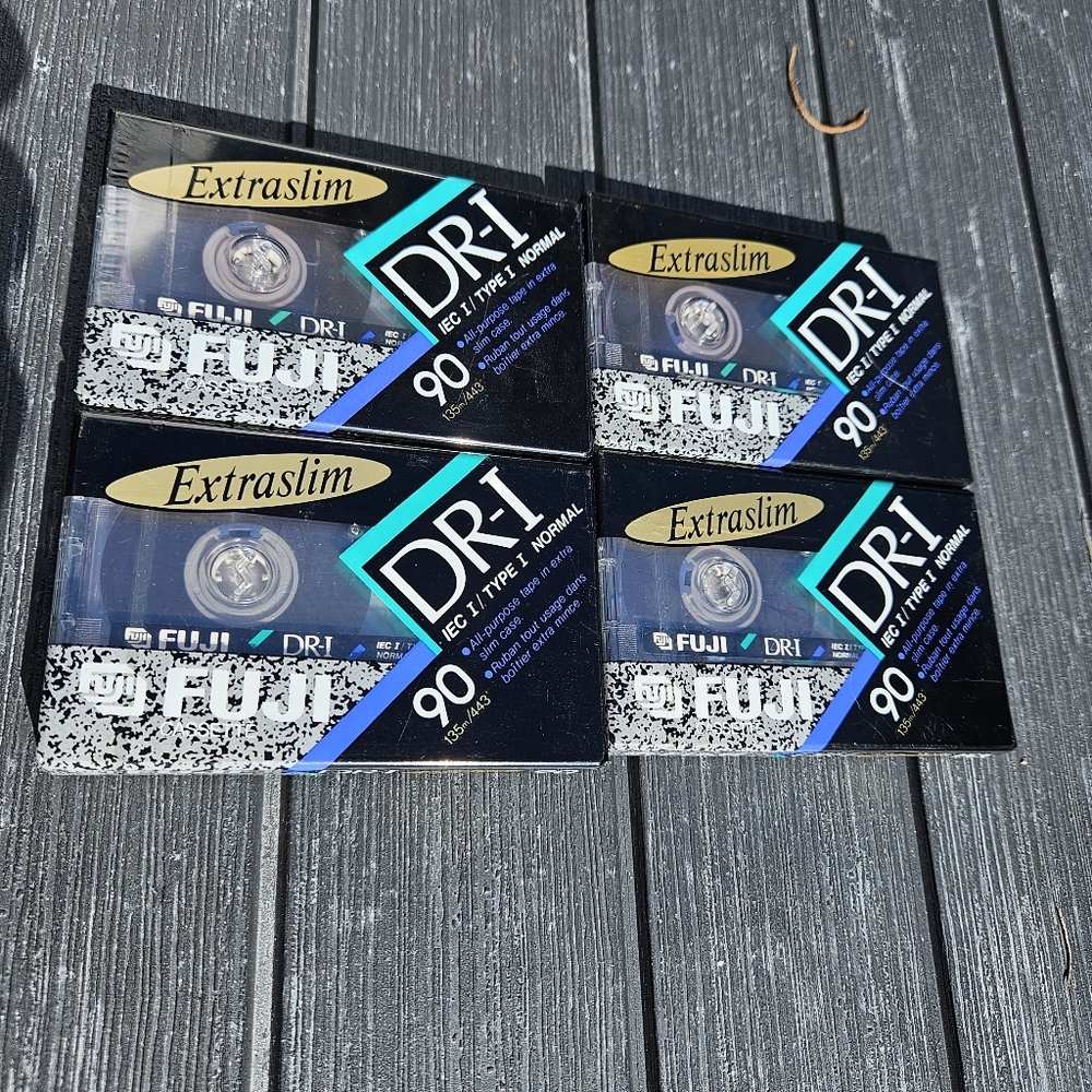 Still Sealed New Lot of 4 Fuji DRI-60 Type I Extraslim (cases) Cassettes